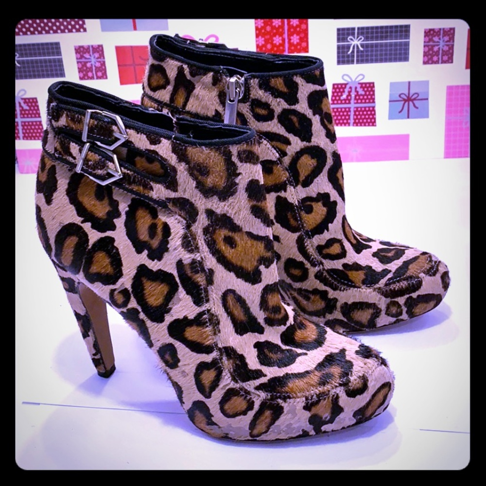 GentlyUsed Sam Edelman Calf-hair Ankle Boots:5M - Picture 2 of 8